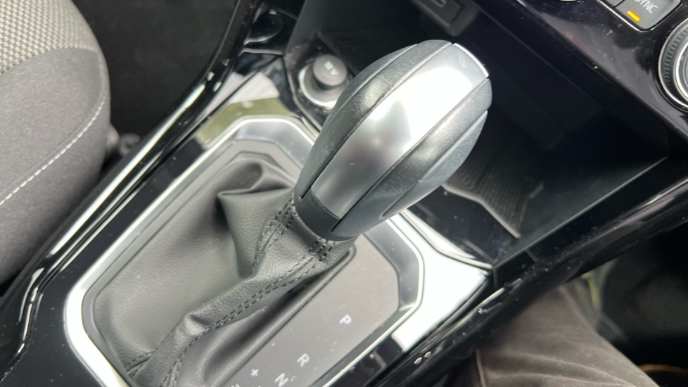 Used Volkswagen T-Roc 2021 for sale - 76501602: Photo 36