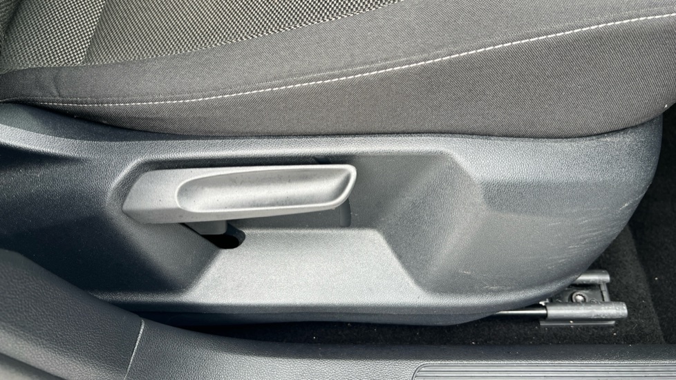 Used Volkswagen T-Roc 2021 for sale - 76501602: Photo 39