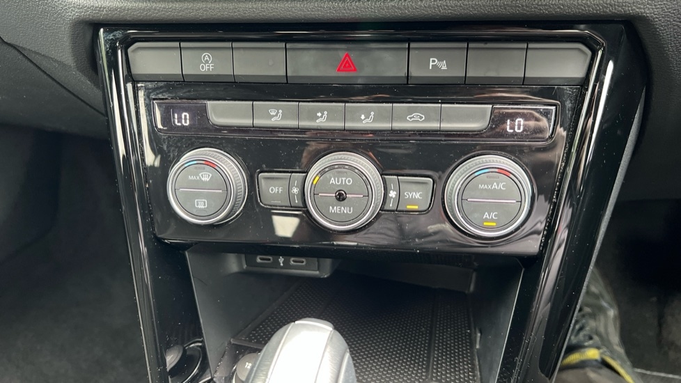 Used Volkswagen T-Roc 2021 for sale - 76501602: Photo 50