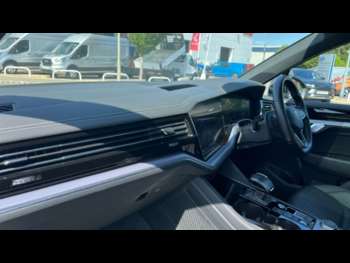 Used Volkswagen Touareg 2023 for sale - 75395566: Photo
