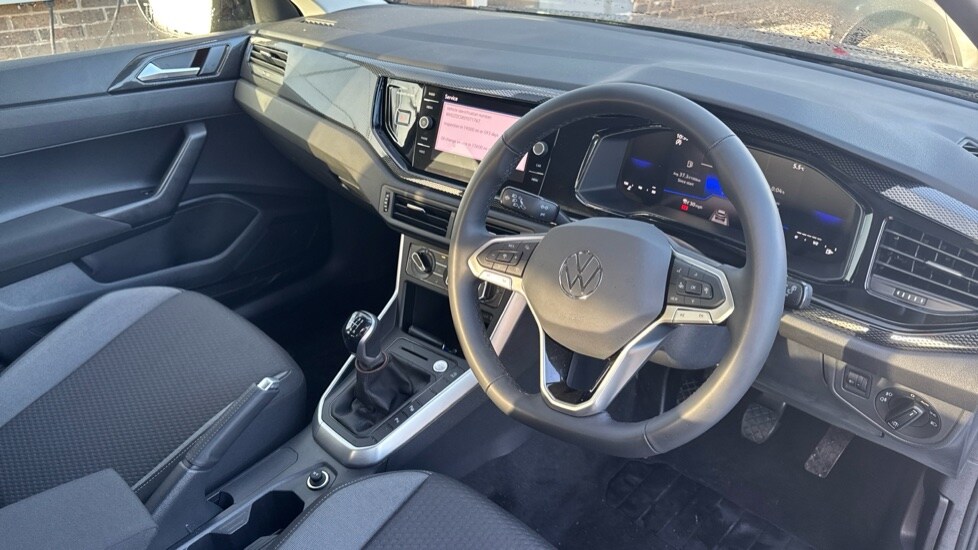 Used Volkswagen Taigo 2025 for sale - 77036016: Photo 2