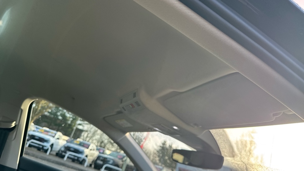 Used Volkswagen Taigo 2025 for sale - 77036016: Photo 37