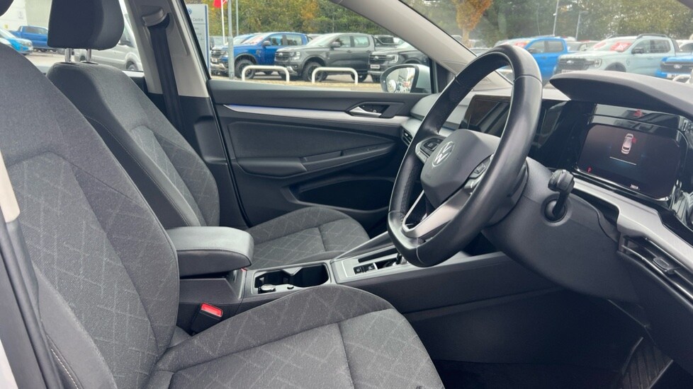 Used Volkswagen Golf 2023 for sale - 76544516: Photo 26