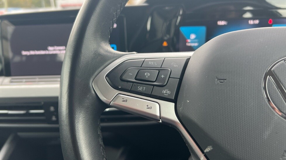 Used Volkswagen Golf 2023 for sale - 76544516: Photo 31