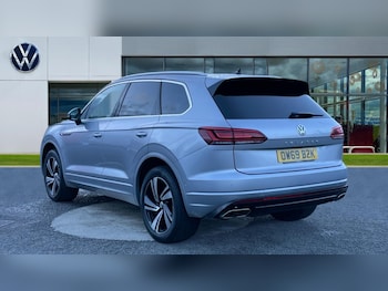 Used Volkswagen Touareg 2020 for sale - 76745338: Photo