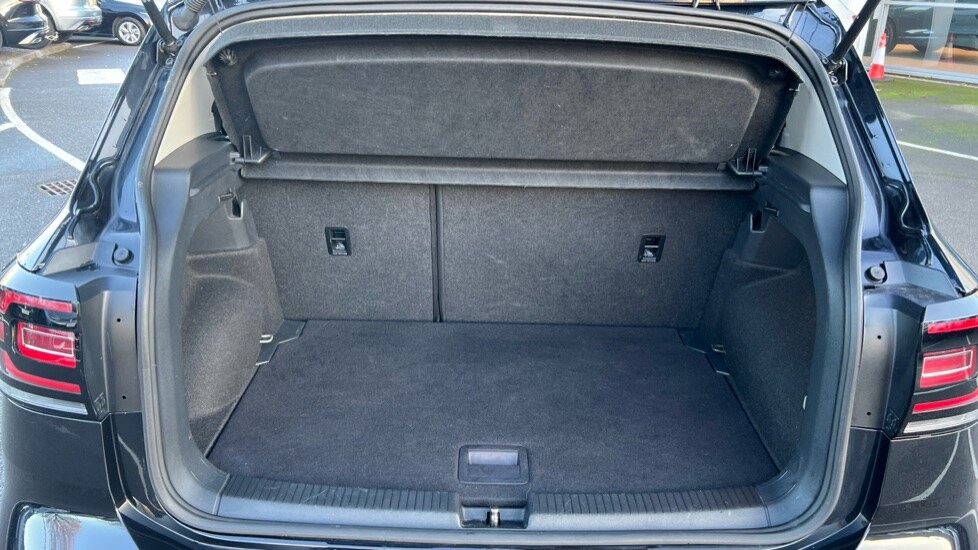 Used Volkswagen T-Cross 2023 for sale - 76557001: Photo 16