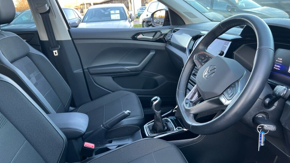 Used Volkswagen T-Cross 2023 for sale - 76557001: Photo 26