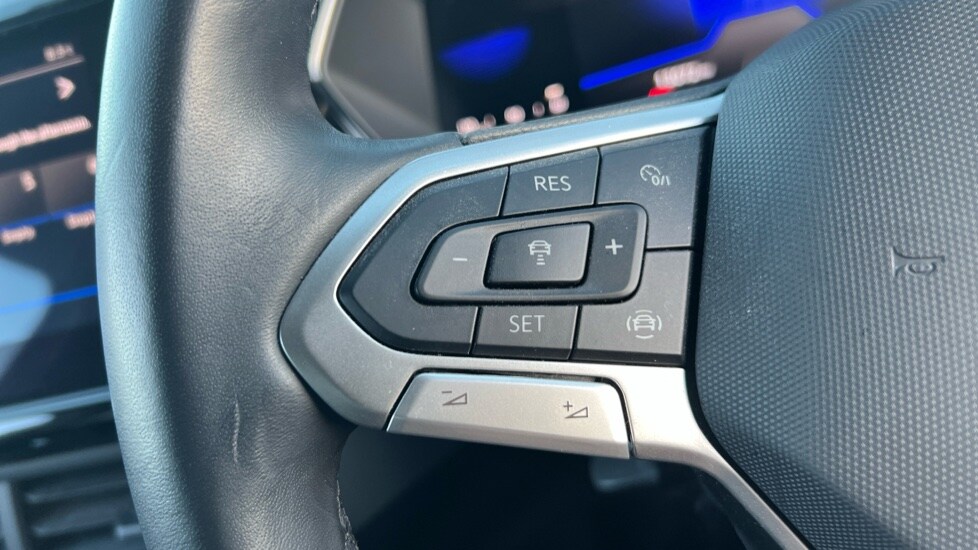 Used Volkswagen T-Cross 2023 for sale - 76557001: Photo 31