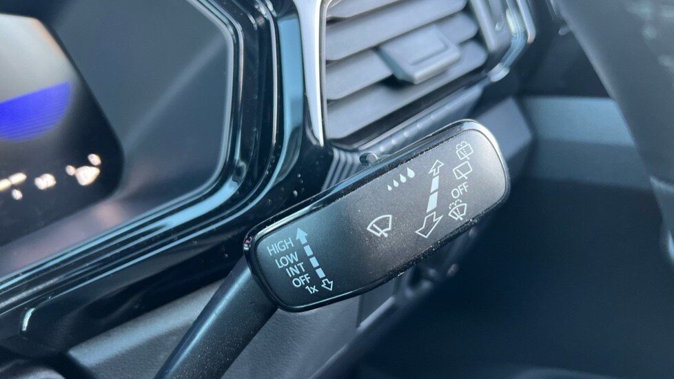 Used Volkswagen T-Cross 2023 for sale - 76557001: Photo 32