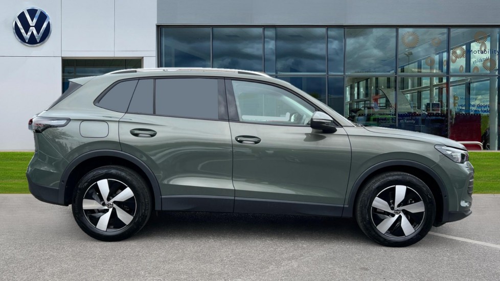 Used Volkswagen Tiguan 2024 for sale - 76190948: Photo 4
