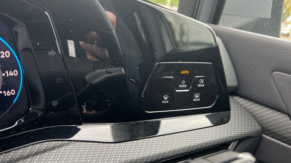 Used Volkswagen Golf 2022 for sale - 76297518: Photo 50