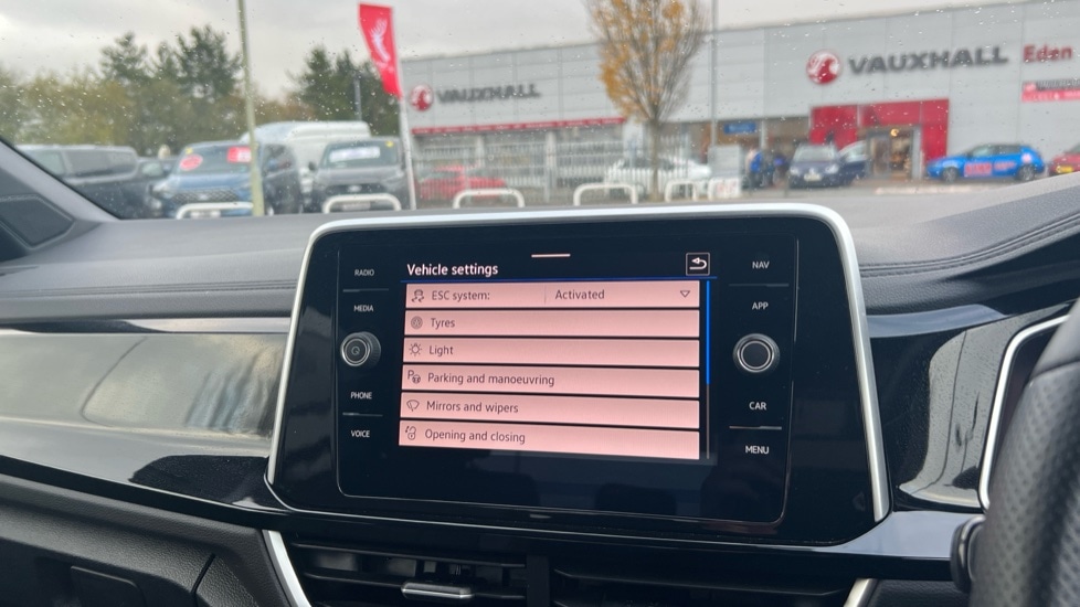 Used Volkswagen T-Roc 2025 for sale - 76568015: Photo 23