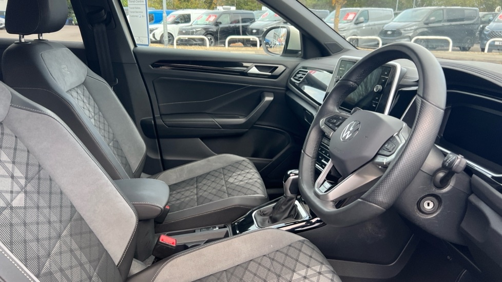 Used Volkswagen T-Roc 2025 for sale - 76568015: Photo 26