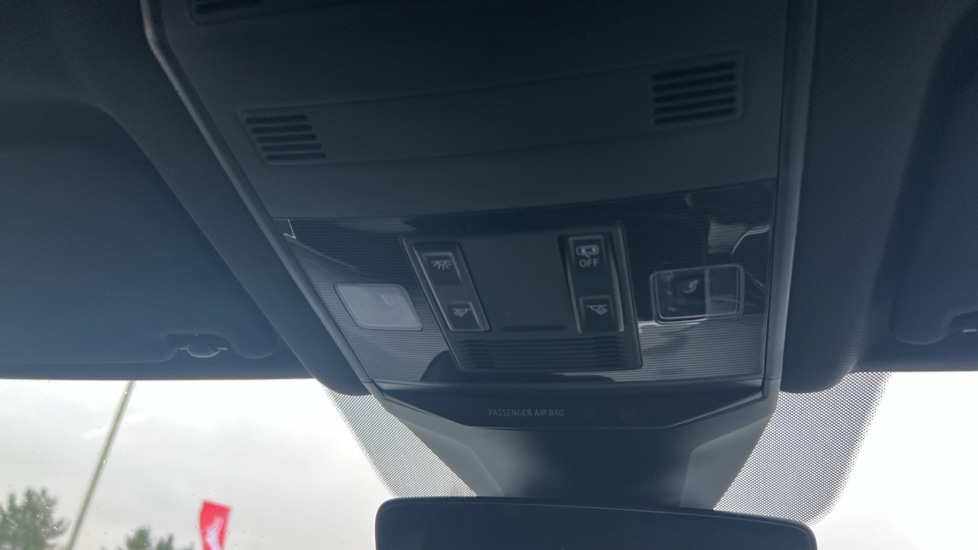 Used Volkswagen T-Roc 2025 for sale - 76568015: Photo 38