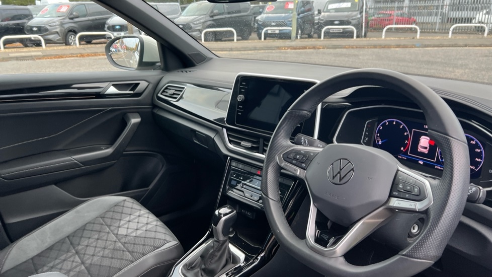 Used Volkswagen T-Roc 2025 for sale - 76568015: Photo 6