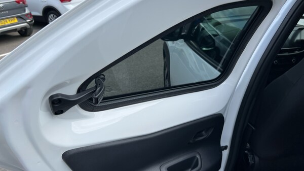 Used Toyota Aygo X 2025 for sale - 75433923: Photo 38