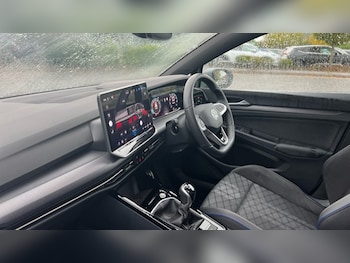 Used Volkswagen Golf 2025 for sale - 76311855: Photo