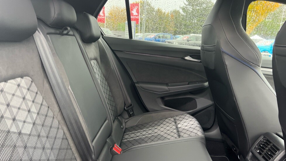 Used Volkswagen Golf 2025 for sale - 76552291: Photo 15