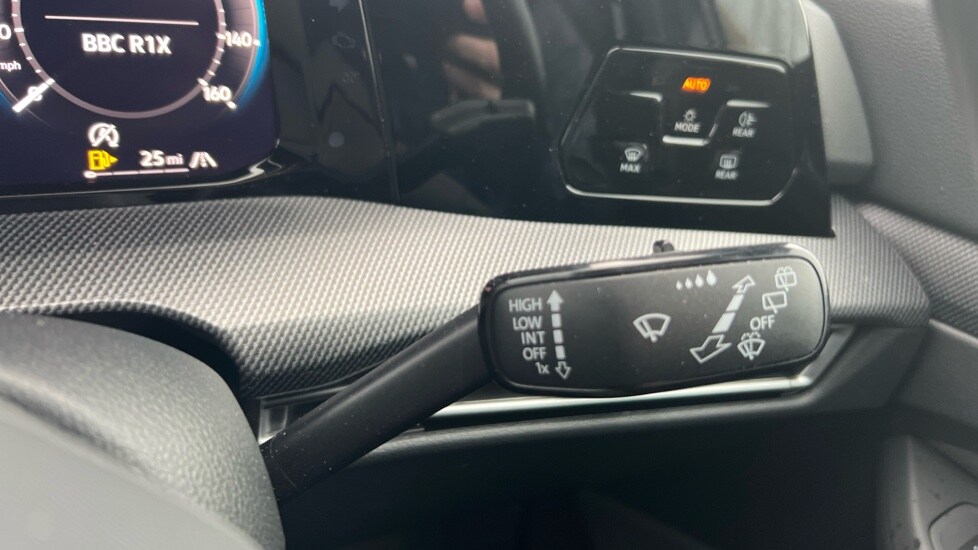 Used Volkswagen Golf 2025 for sale - 76552291: Photo 32