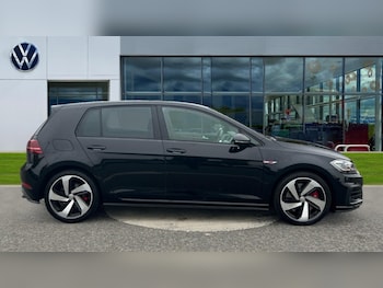 Used Volkswagen Golf 2019 for sale - 76217232: Photo