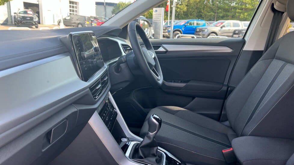 Used Volkswagen T-Roc 2025 for sale - 76575087: Photo 28