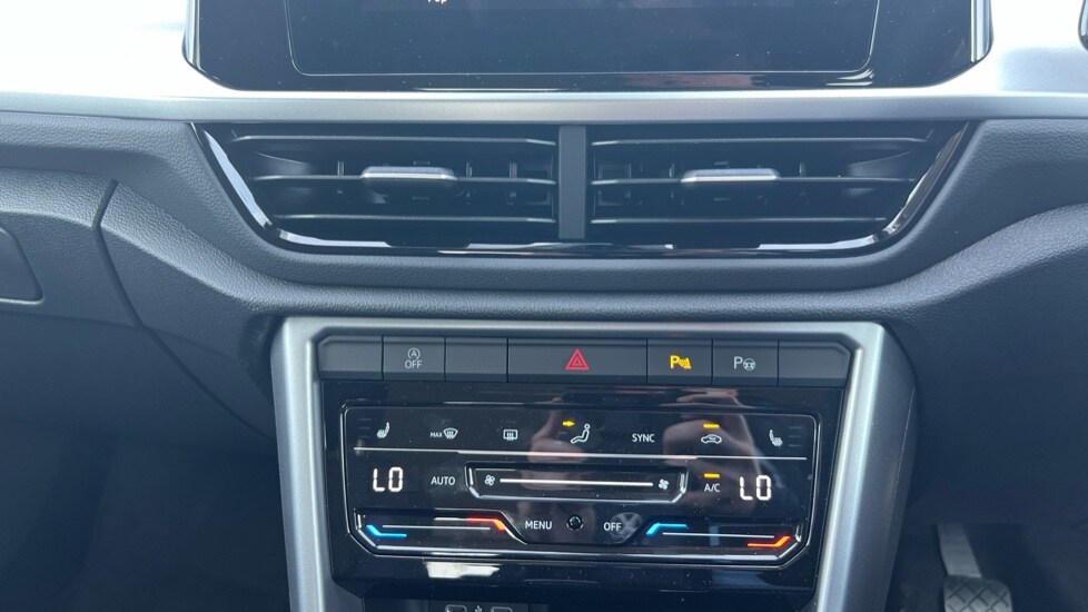 Used Volkswagen T-Roc 2025 for sale - 76575087: Photo 34