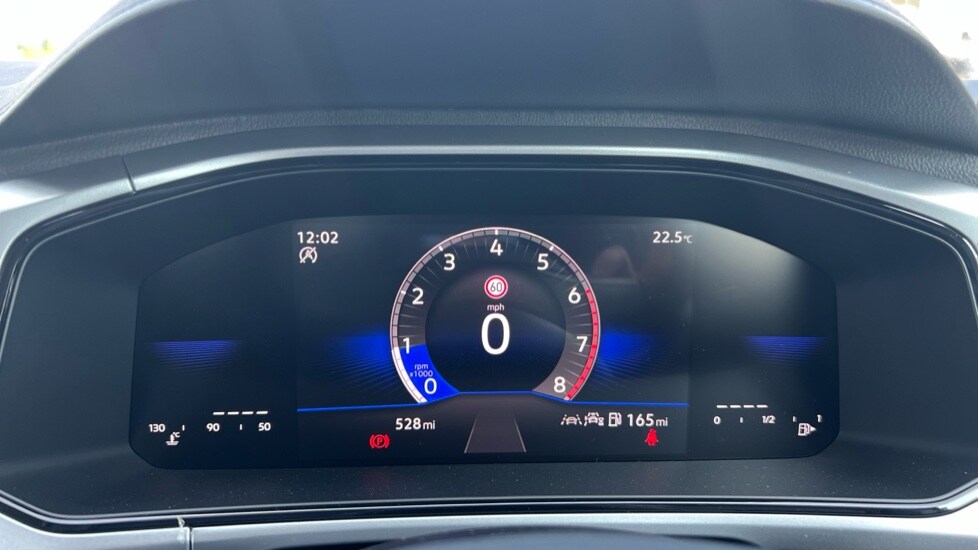 Used Volkswagen T-Roc 2025 for sale - 76575087: Photo 45