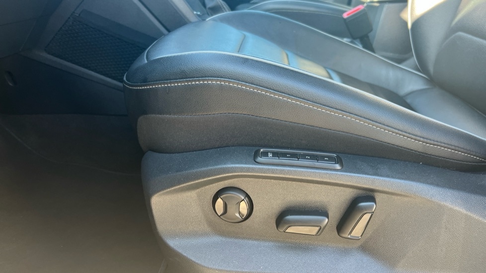 Used Volkswagen Tiguan 2021 for sale - 76350951: Photo 39