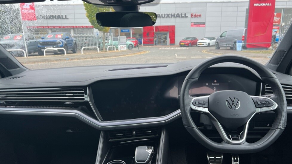 Used Volkswagen Touareg 2025 for sale - 76552573: Photo 12