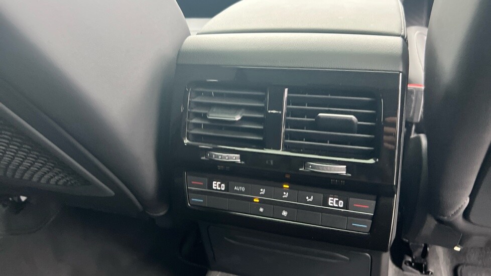 Used Volkswagen Touareg 2025 for sale - 76552573: Photo 33