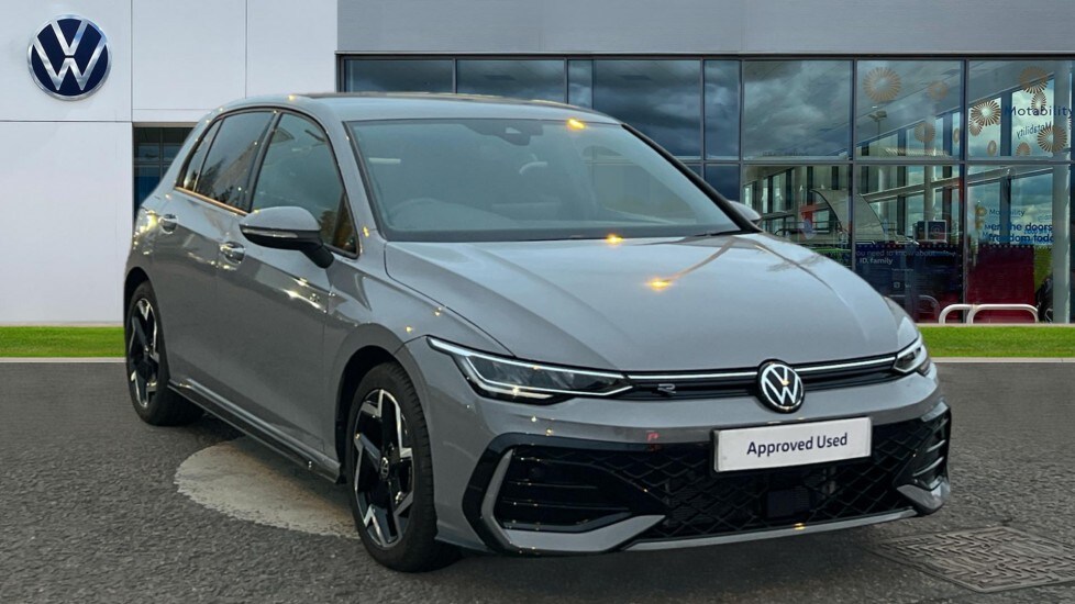 Used Volkswagen Golf 2025 for sale - 76568043: Photo 1