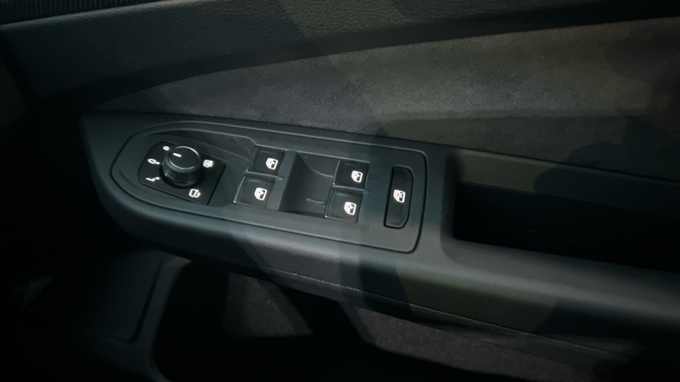 Used Volkswagen Golf 2025 for sale - 76568043: Photo 37