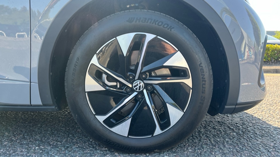 Used Volkswagen ID.5 2025 for sale - 76966825: Photo 5