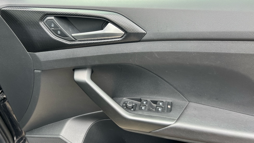 Used Volkswagen T-Cross 2022 for sale - 76447305: Photo 35