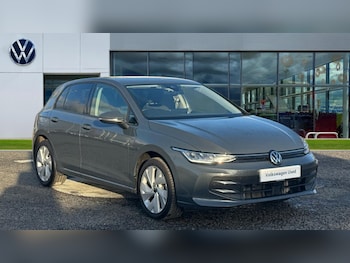 Used Volkswagen Golf 2024 for sale - 76567899: Photo