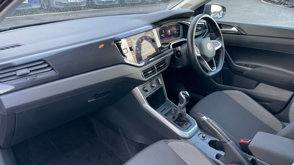 Used Volkswagen Polo 2022 for sale - 76745321: Photo 2