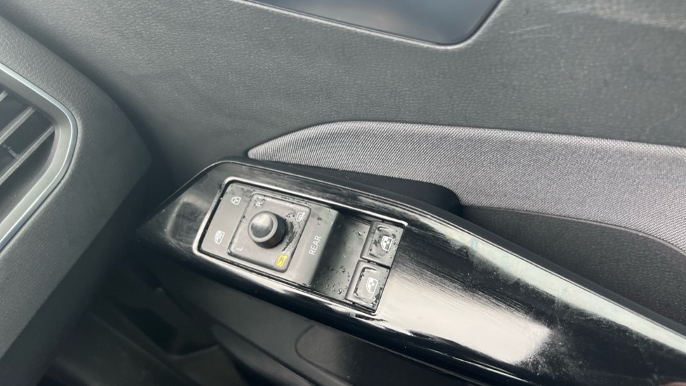 Used Volkswagen ID.3 2021 for sale - 76552280: Photo 37