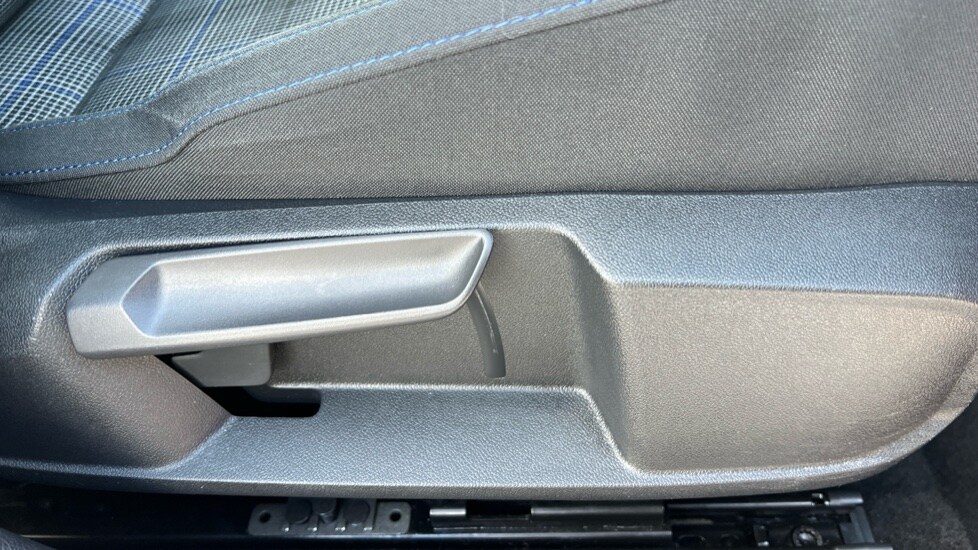 Used Volkswagen Golf 2021 for sale - 77050963: Photo 39