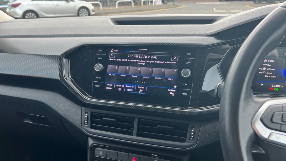 Used Volkswagen T-Cross 2023 for sale - 76311902: Photo 13