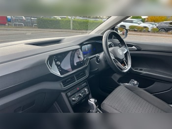 Used Volkswagen T-Cross 2023 for sale - 76311902: Photo