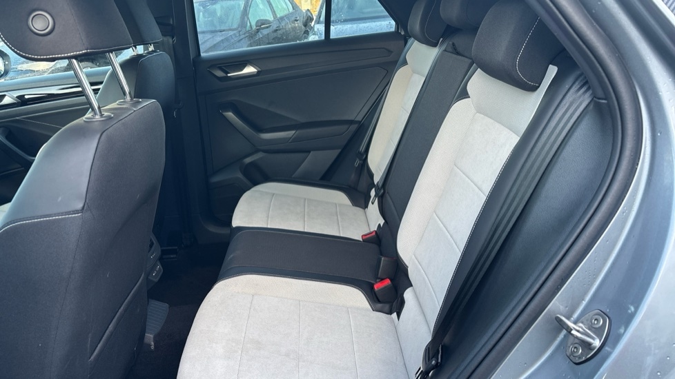Used Volkswagen T-Roc 2025 for sale - 77036009: Photo 15