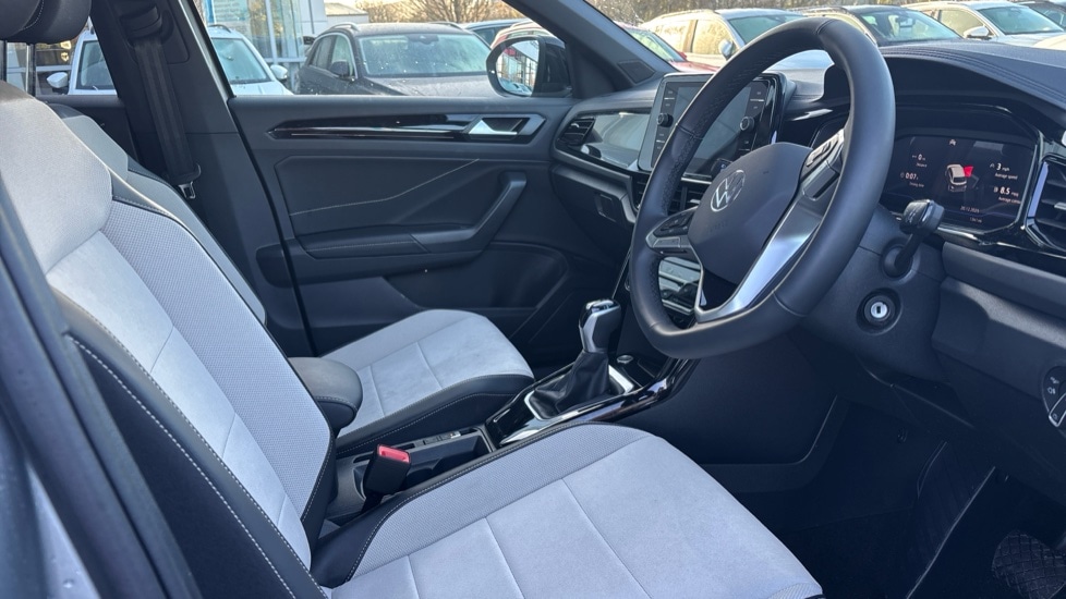 Used Volkswagen T-Roc 2025 for sale - 77036009: Photo 26