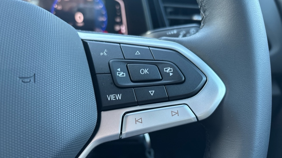 Used Volkswagen T-Roc 2025 for sale - 77036009: Photo 30