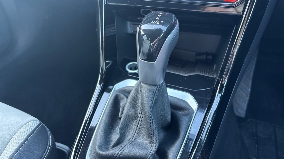 Used Volkswagen T-Roc 2025 for sale - 77036009: Photo 36