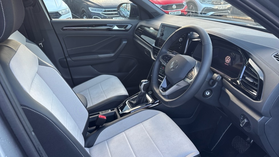 Used Volkswagen T-Roc 2025 for sale - 77036009: Photo 6