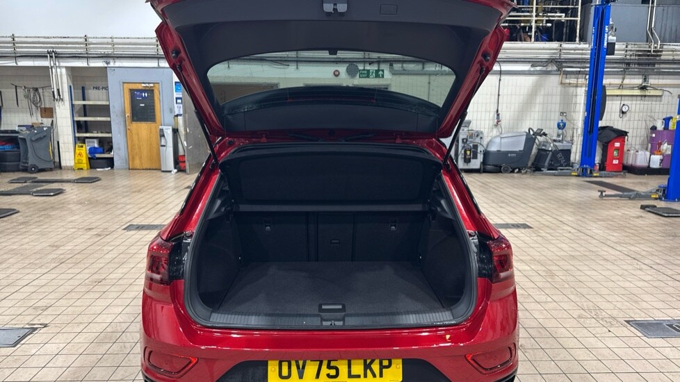 Used Volkswagen T-Roc 2025 for sale - 77050937: Photo 16