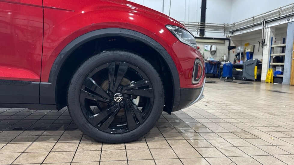 Used Volkswagen T-Roc 2025 for sale - 77050937: Photo 19