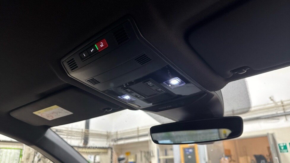 Used Volkswagen T-Roc 2025 for sale - 77050937: Photo 36