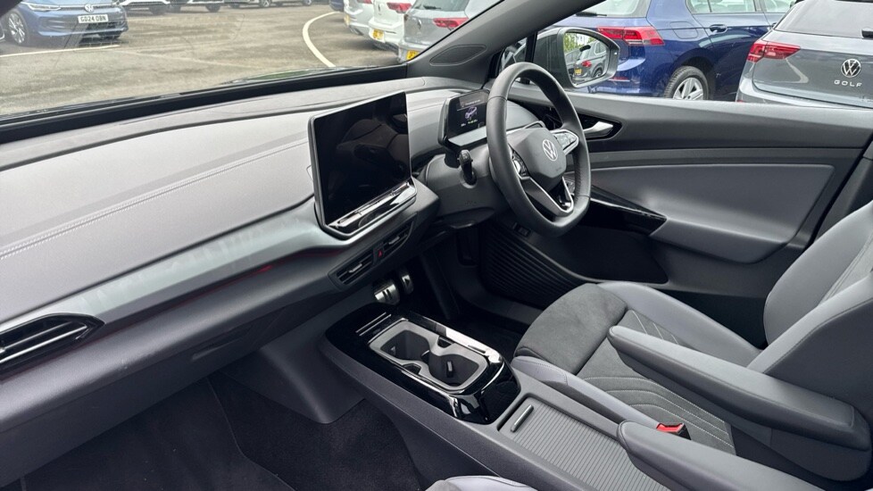 Used Volkswagen ID.5 2025 for sale - 76552271: Photo 2