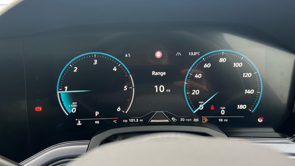 Used Volkswagen Touareg 2025 for sale - 76928037: Photo 14